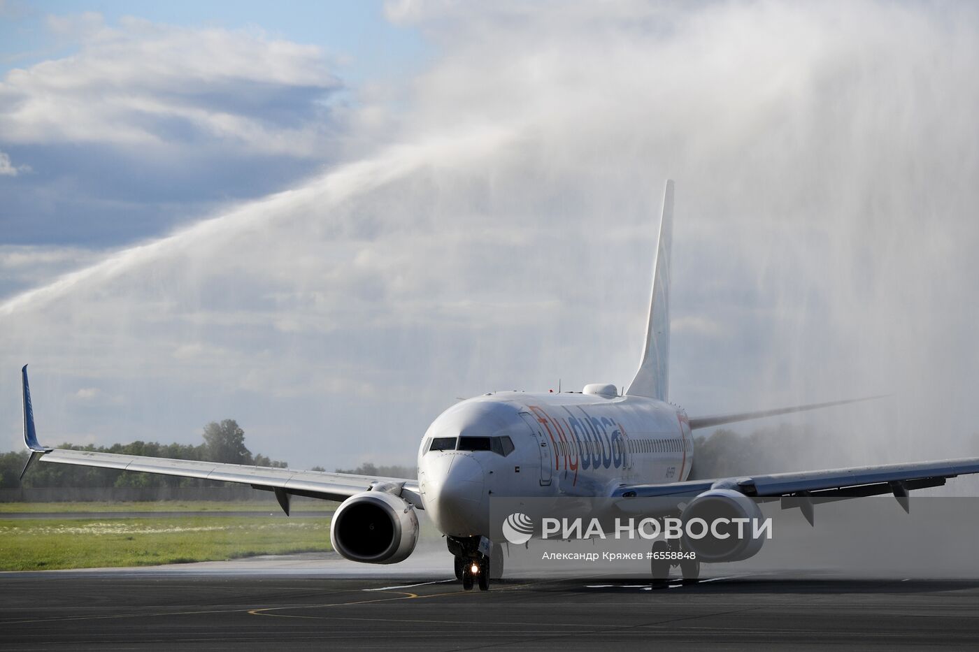 Торжественное открытие рейса "Flydubai" из Новосибирска в Дубай в аэропорту Толмачево