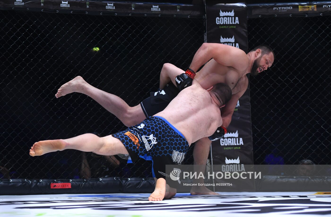 Х. Нурмагомедов посетил турнир EFC 36