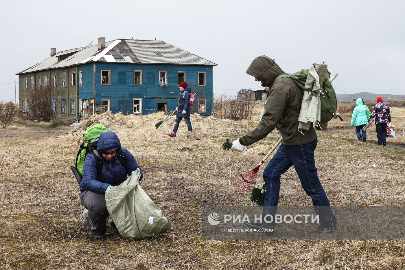 Туристический субботник в Териберке