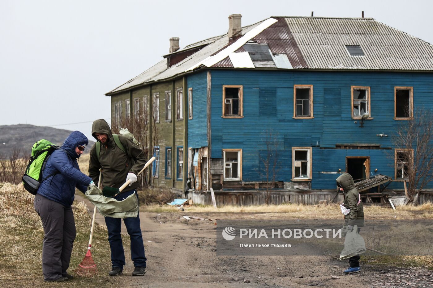 Туристический субботник в Териберке