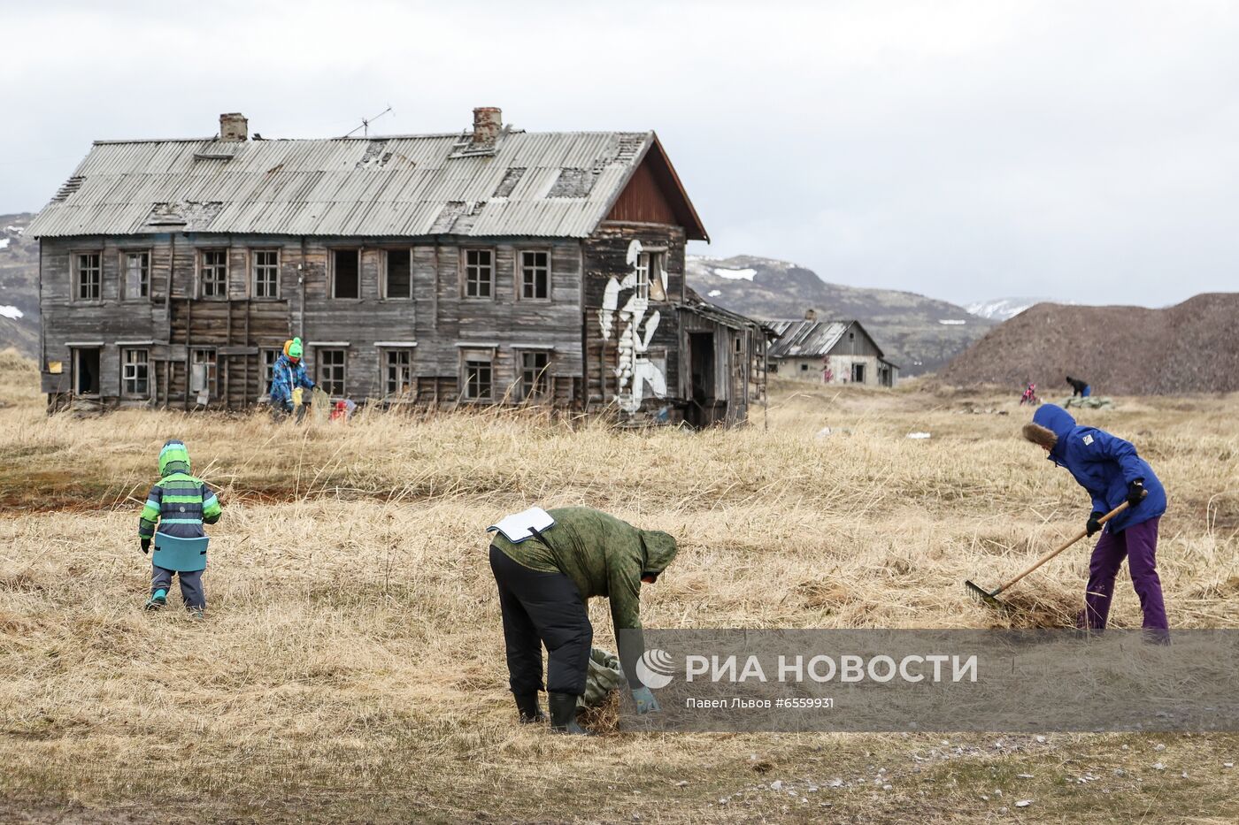 Туристический субботник в Териберке