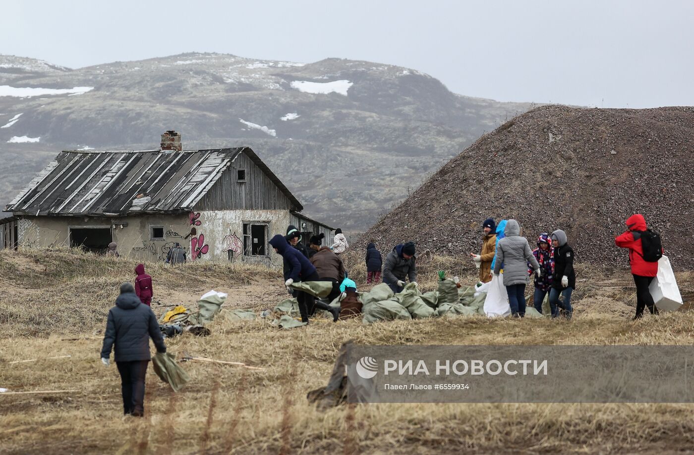 Туристический субботник в Териберке