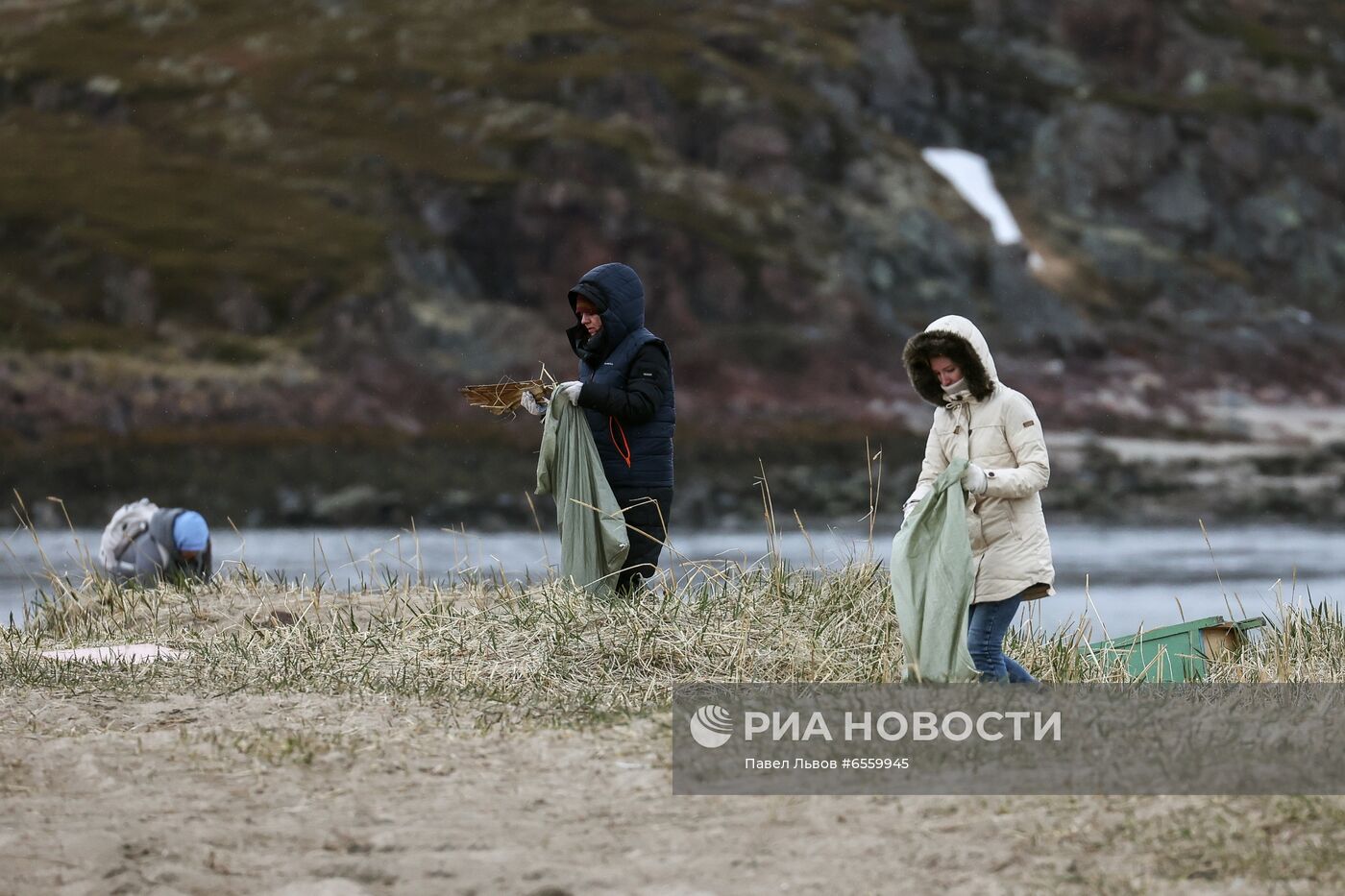 Туристический субботник в Териберке