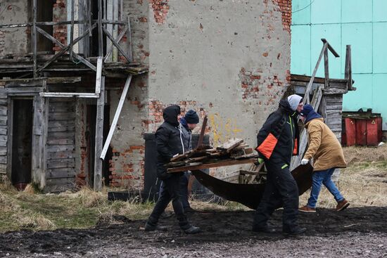 Туристический субботник в Териберке