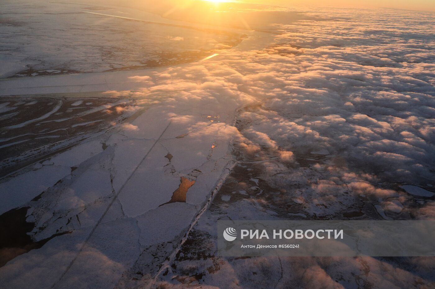 Ледоход на реке Енисей