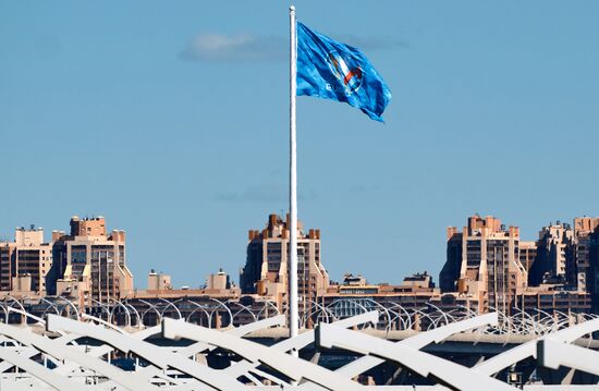 Флаг Евро-2020 подняли над стадионом в Санкт-Петербурге