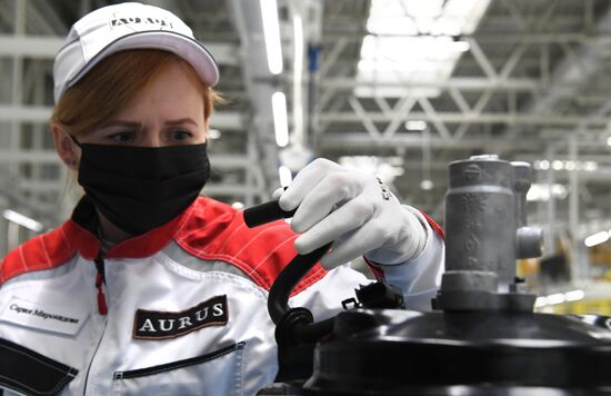 Старт серийного производства автомобилей Aurus Senat 