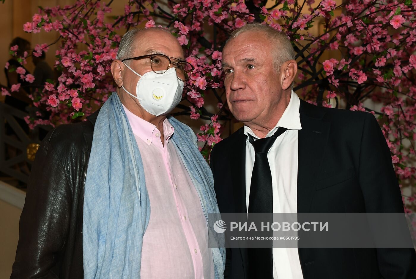 Премия Олега Янковского "Творческое открытие"