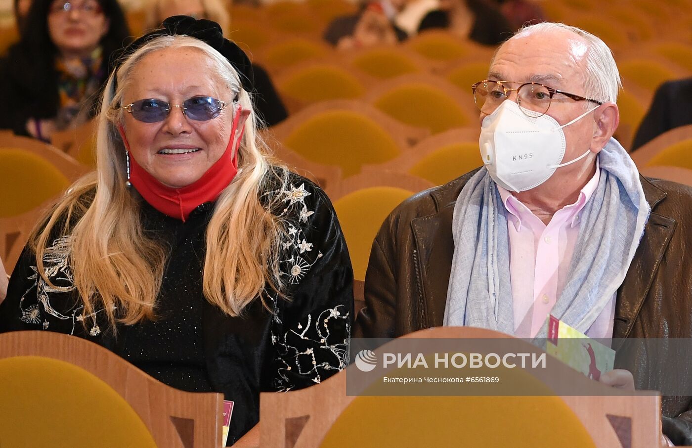 Премия Олега Янковского "Творческое открытие"