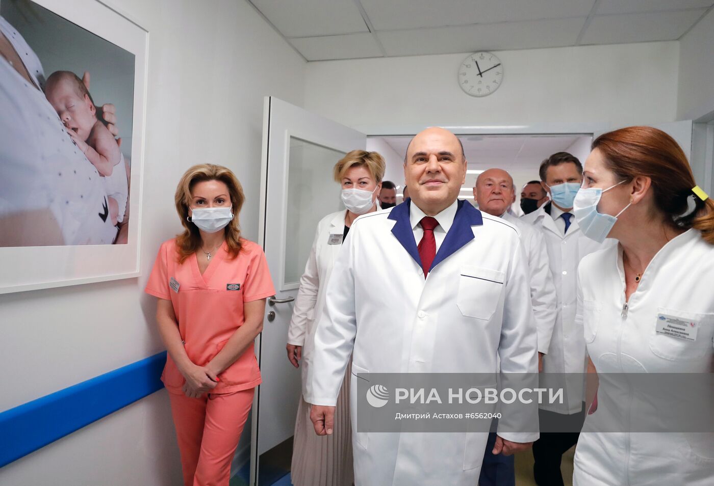 Премьер-министр РФ М. Мишустин посетил медицинский центр им. Кулакова