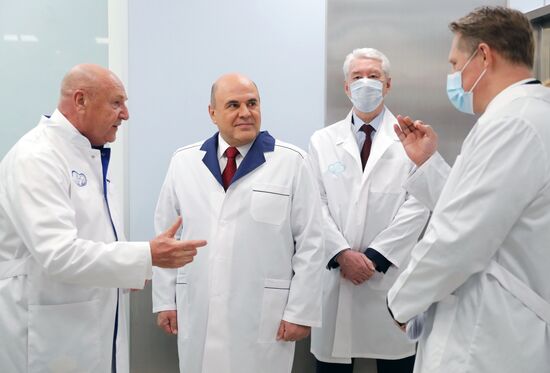 Премьер-министр РФ М. Мишустин посетил медицинский центр им. Кулакова