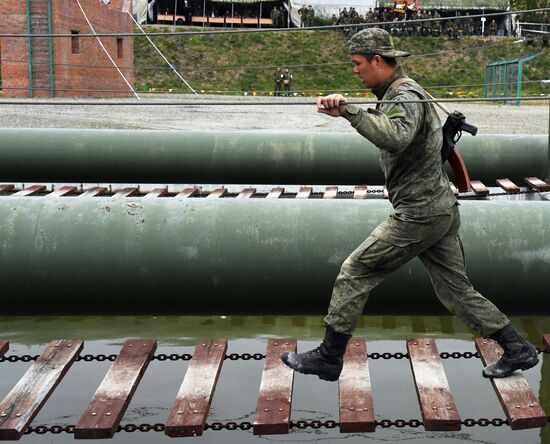 Всеармейский конкурс "Морской десант-2021" во Владивостоке