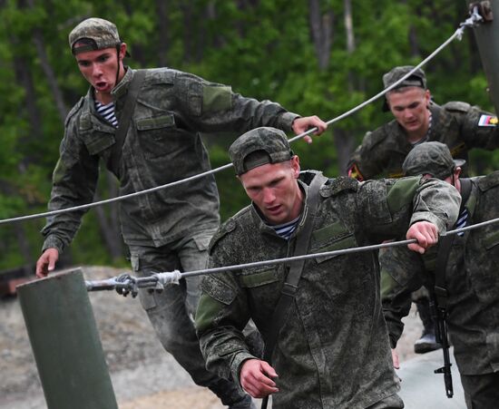 Всеармейский конкурс "Морской десант-2021" во Владивостоке