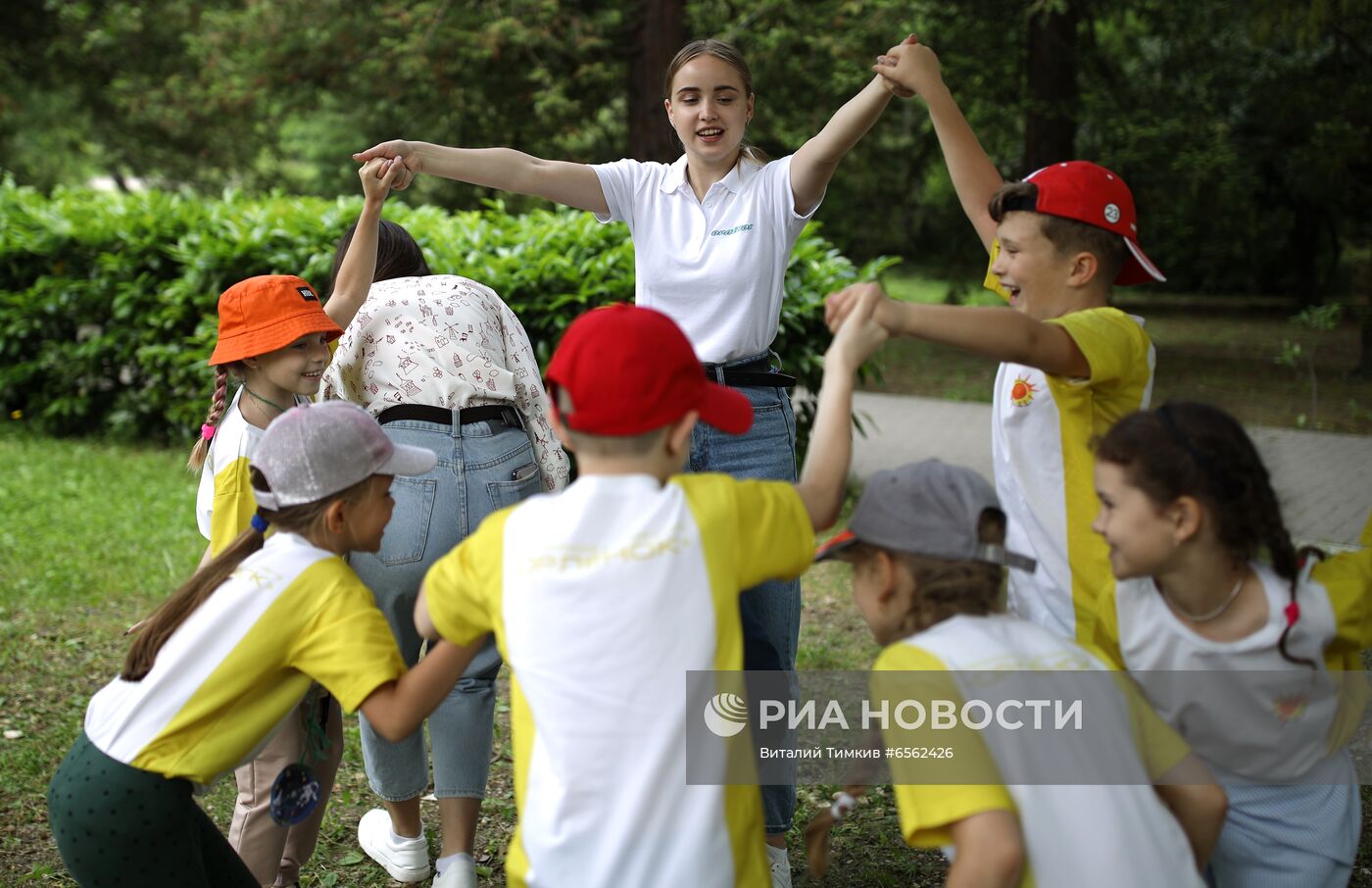 Начало летнего сезона в детском лагере "Орлёнок"