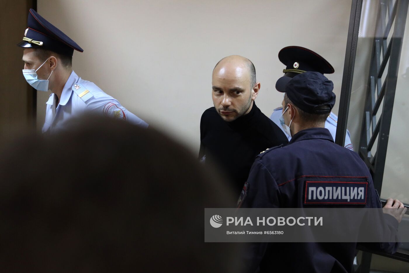 Заседание суда по мере пресечения А. Пивоварову