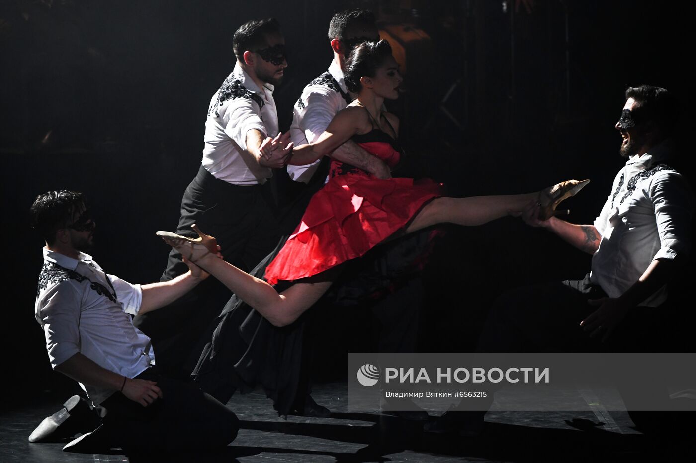 Премьера спектакля "Танго после заката"