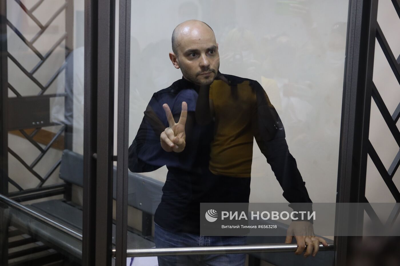 Заседание суда по мере пресечения А. Пивоварову