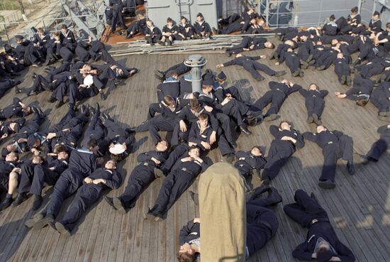 Воспитанники Ленинградского Нахимовского военно-морского училища