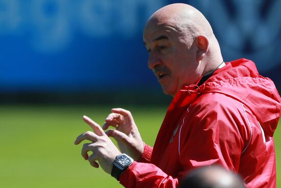 Футбол. Тренировка сборной России