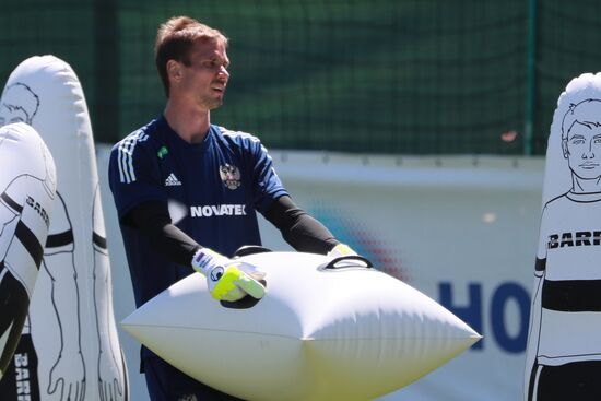 Футбол. Тренировка сборной России