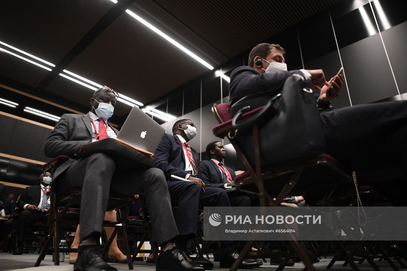ПМЭФ-2021. Сессии. День второй 