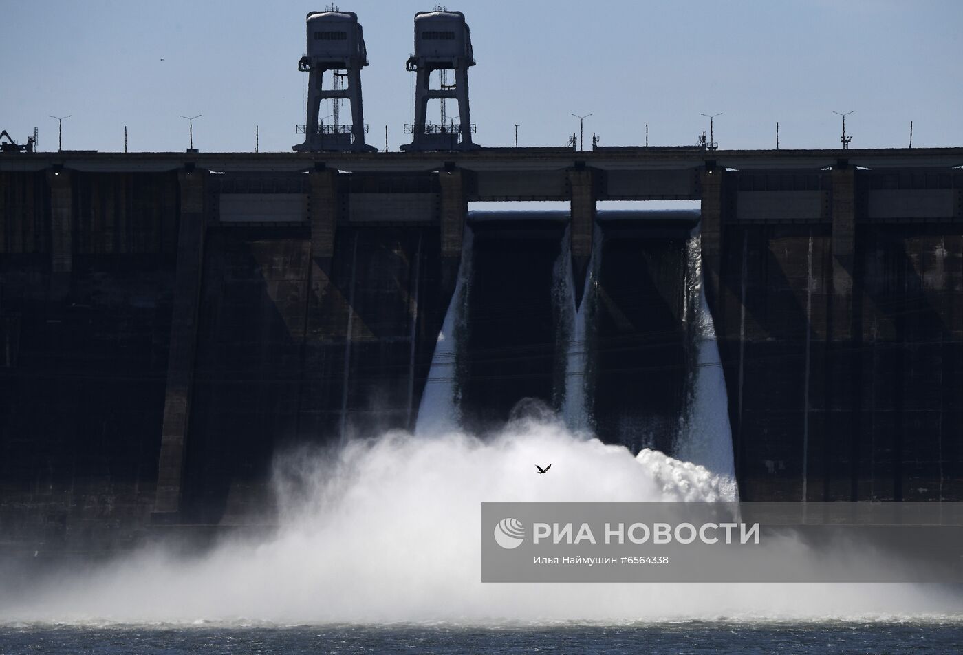 Водосброс на Красноярской ГЭС