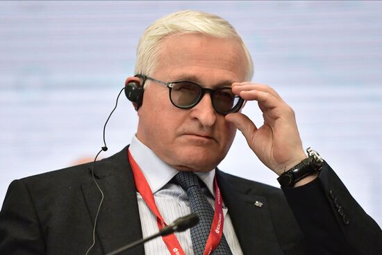 ПМЭФ-2021. Сессии. День второй