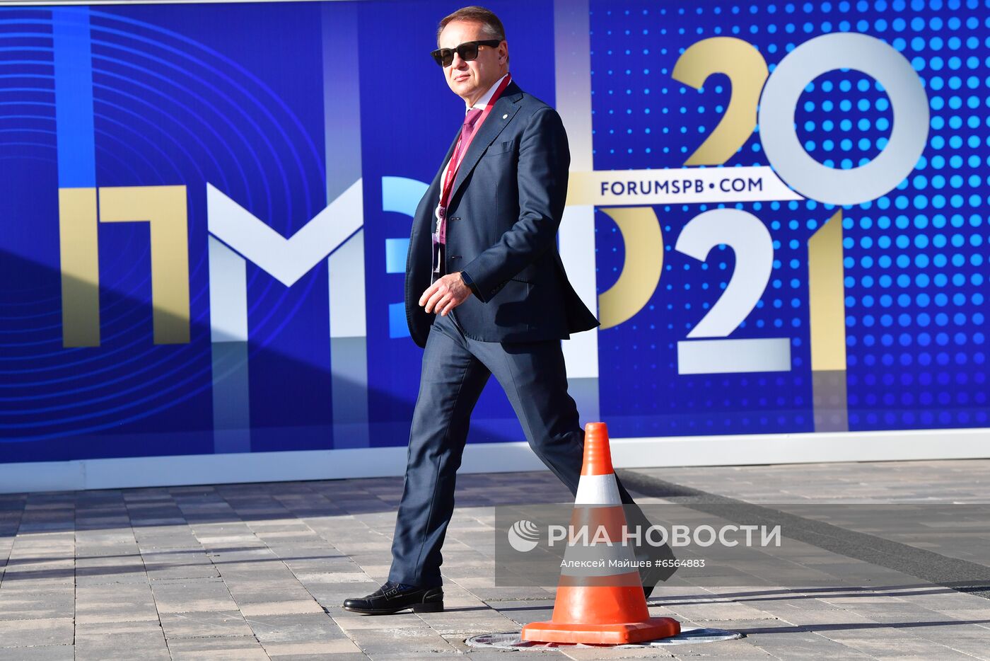 Участник Петербургского международного экономического форума - 2021 в конгрессно-выставочном центре "Экспофорум". Место: Россия, Санкт-Петербург. Автор: Алексей Майшев/РИА Новости. ПМЭФ-2021. Работа форума. День второй