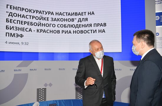 ПМЭФ-2021. Работа стенда МИА "Россия сегодня". День третий