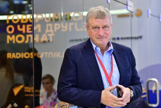 ПМЭФ-2021. Работа стенда МИА "Россия сегодня". День третий