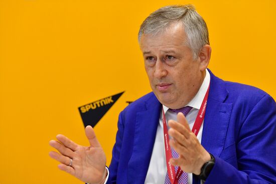 ПМЭФ-2021. Работа стенда МИА "Россия сегодня". День третий