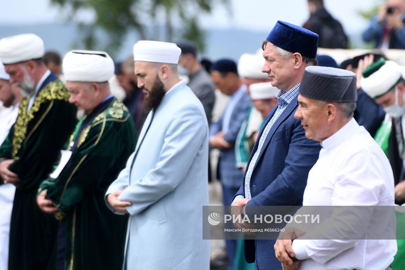 Празднование годовщины принятия ислама Волжской Булгарией "Изге Болгар жыены"