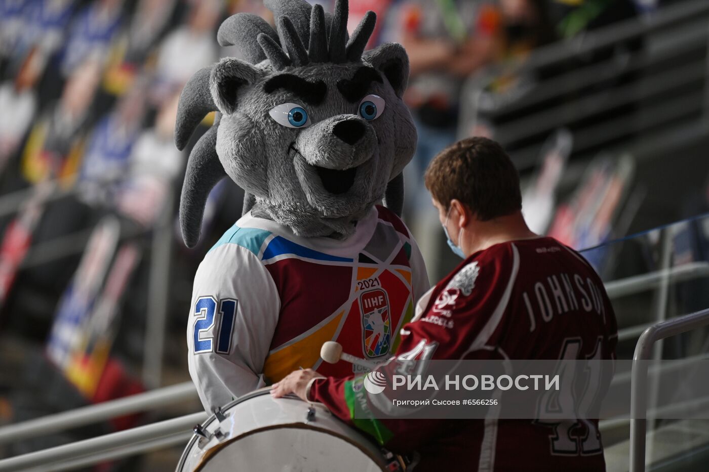 Хоккей. Чемпионат мира. Матч США - Канада