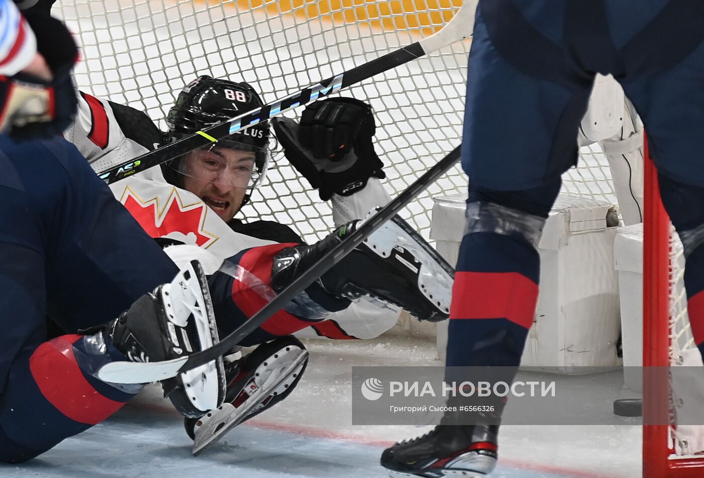 Хоккей. Чемпионат мира. Матч США - Канада