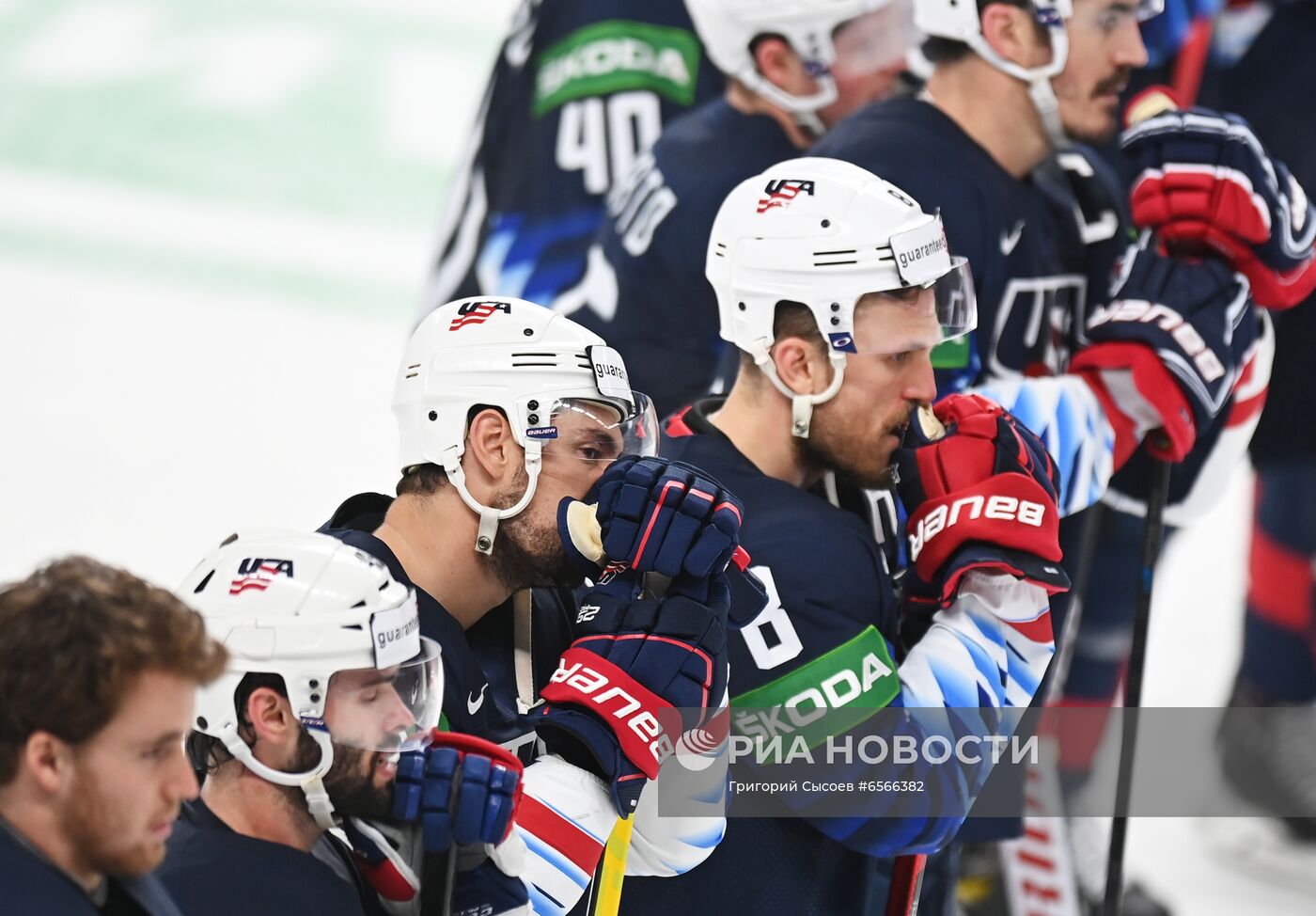 Хоккей. Чемпионат мира. Матч США - Канада