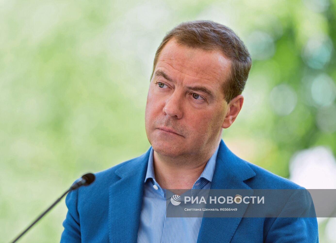 Председатель партии "Единая Россия" Д. Медведев принял участие в работе стратегической сессии "Экология"