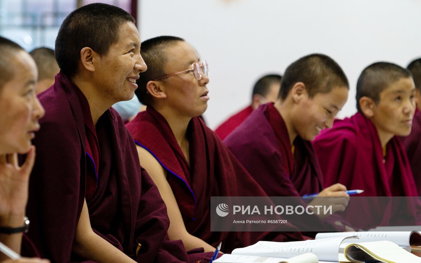 Буддистский институт в Тибете