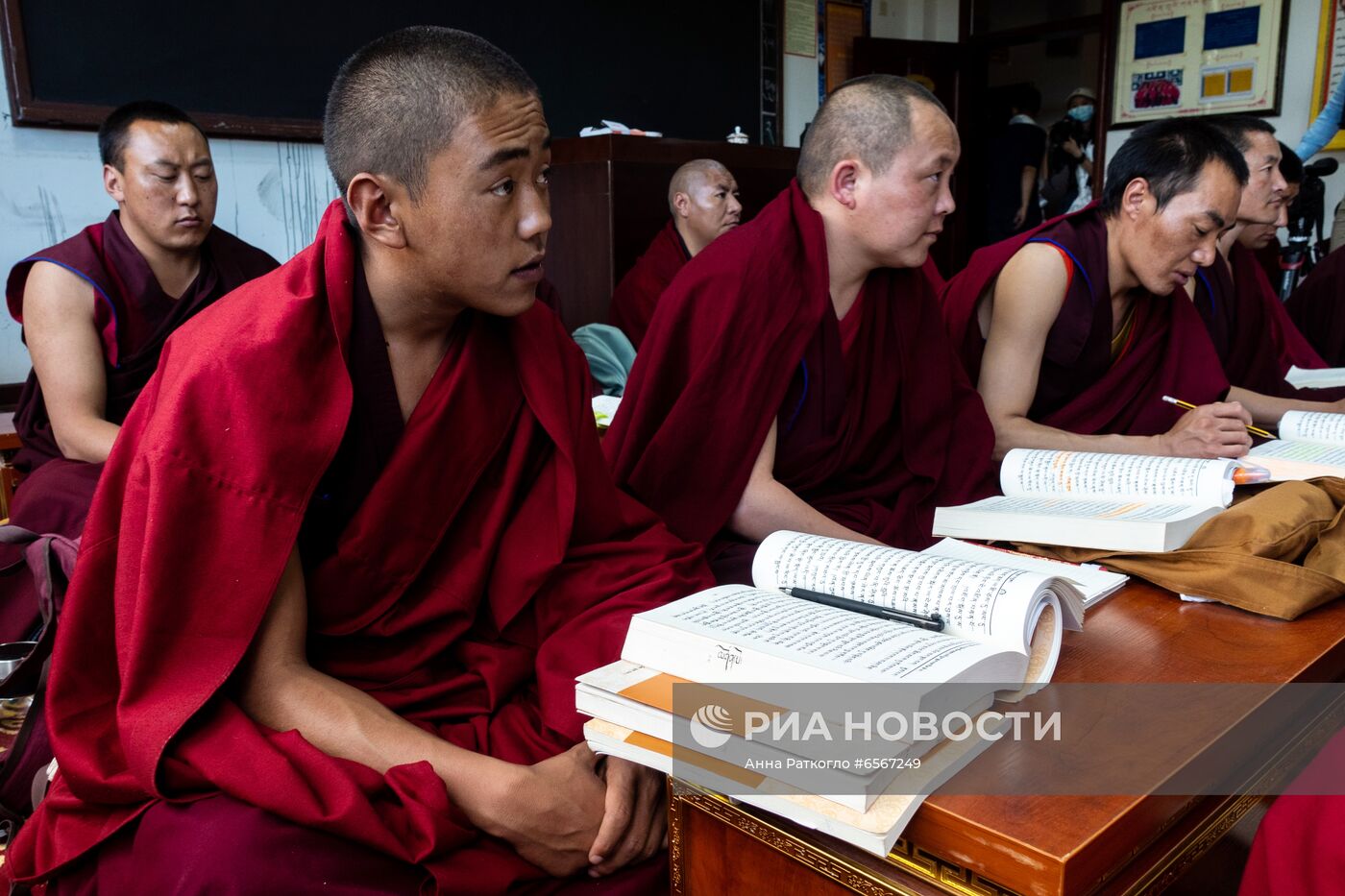 Буддистский институт в Тибете