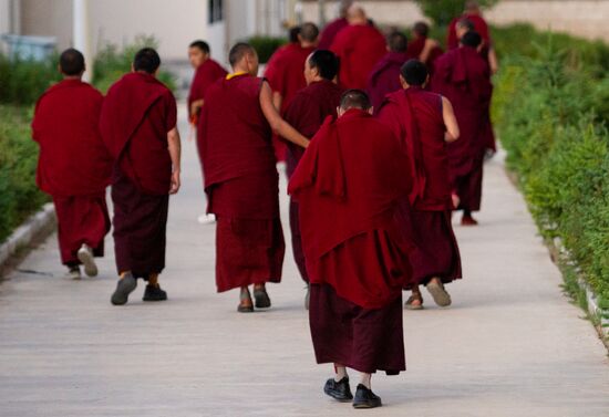 Буддистский институт в Тибете