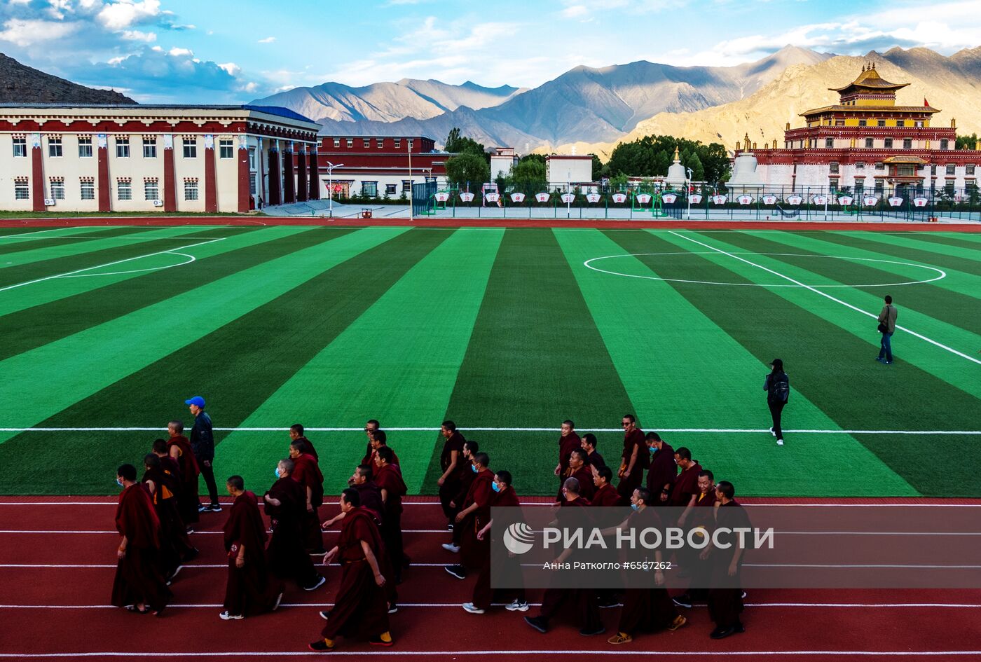 Буддистский институт в Тибете