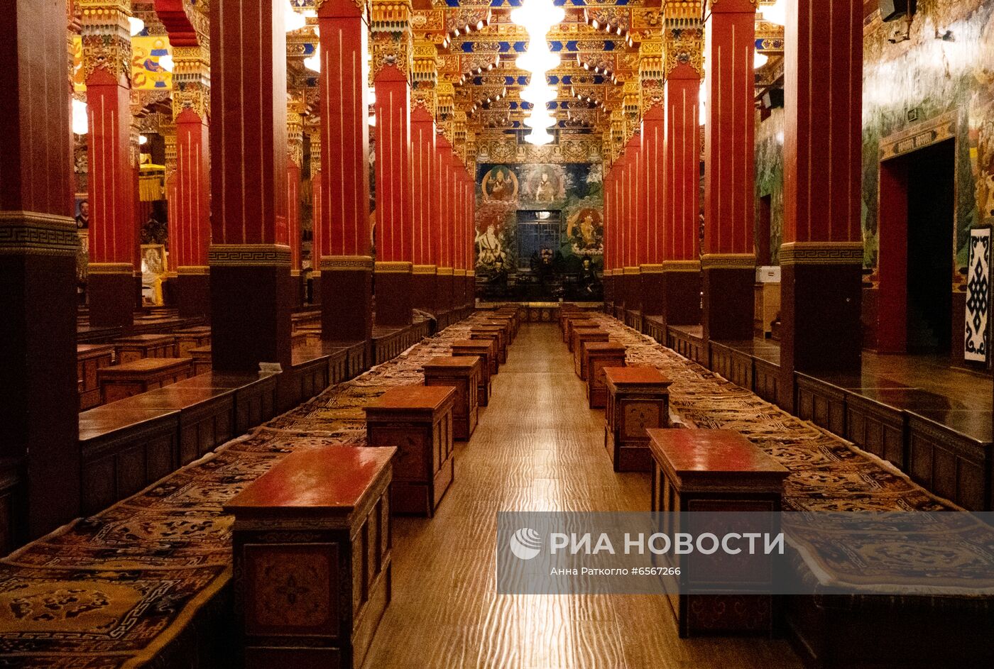 Буддистский институт в Тибете