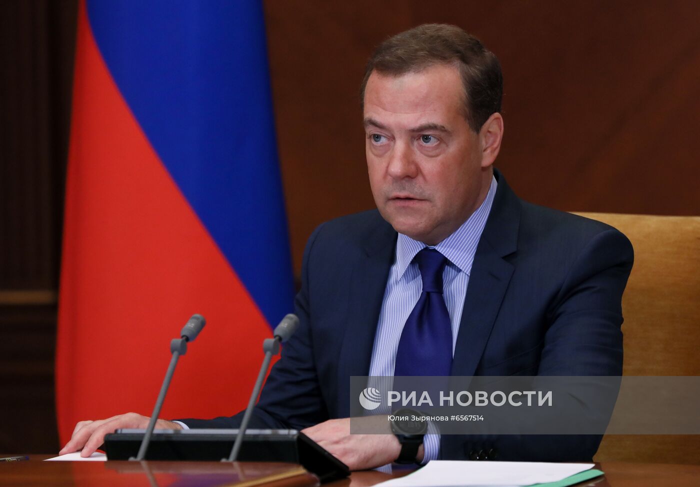 Зампред Совбеза РФ Д. Медведев провел совещание по вопросу о защите национальных интересов в сфере разработки искусственного интеллекта