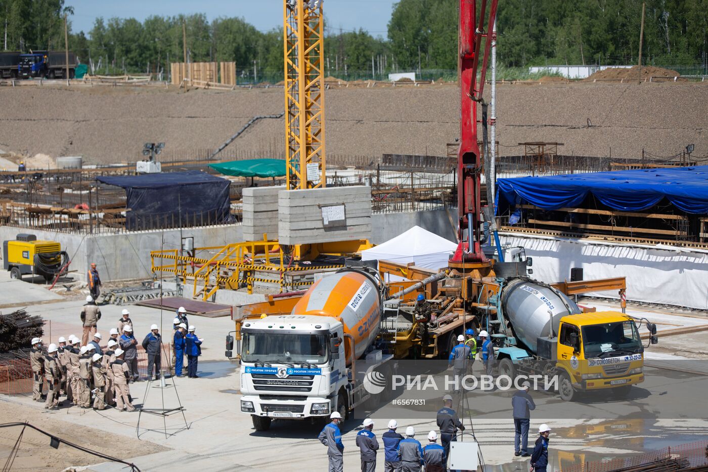 Строительство новейшего атомного реактора на быстрых нейтронах БРЕСТ-ОД-300 в Северске