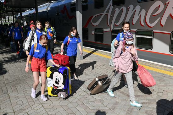 Отправка детей в "Артек"