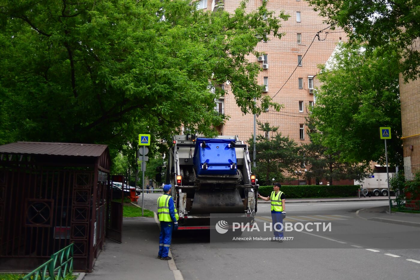 Вывоз мусора в Москве