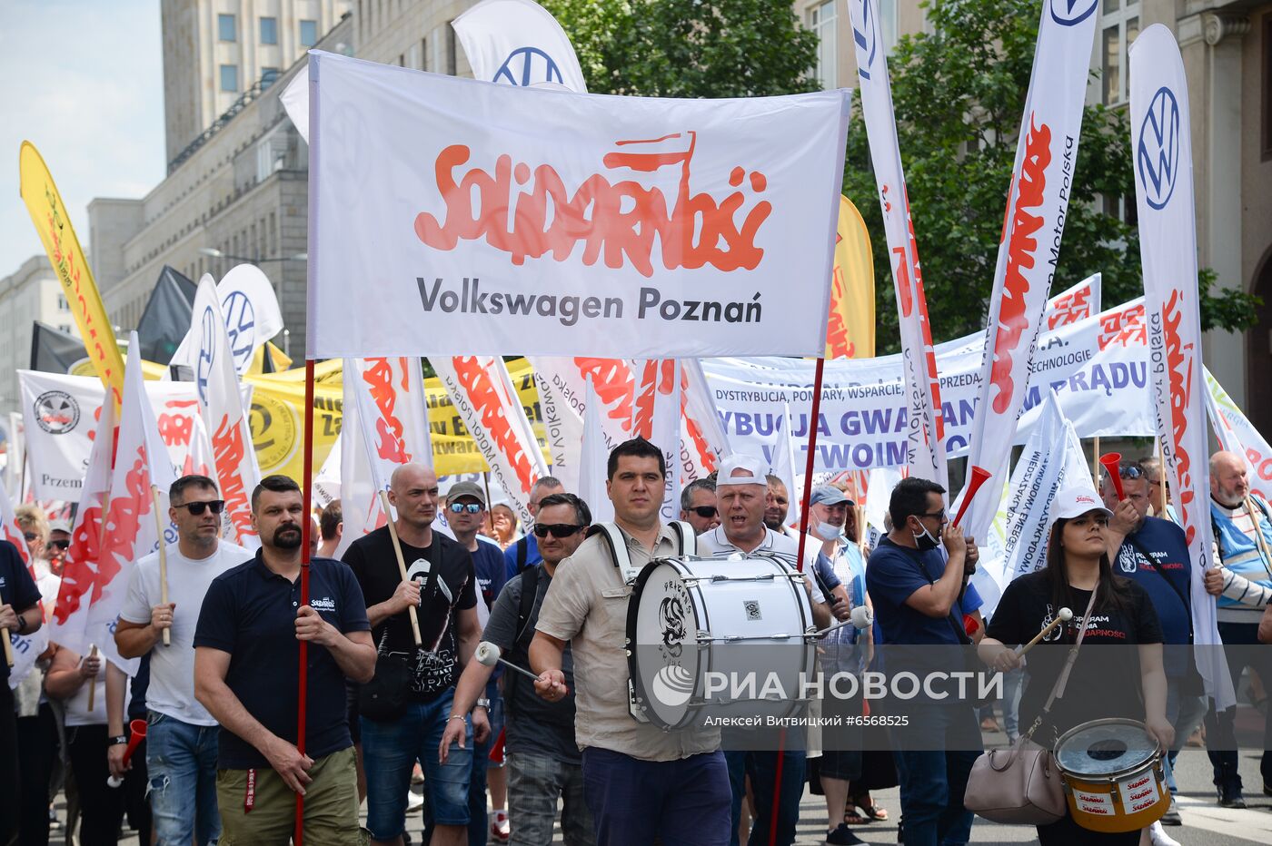 Протест профсоюза "Солидарность" в Варшаве