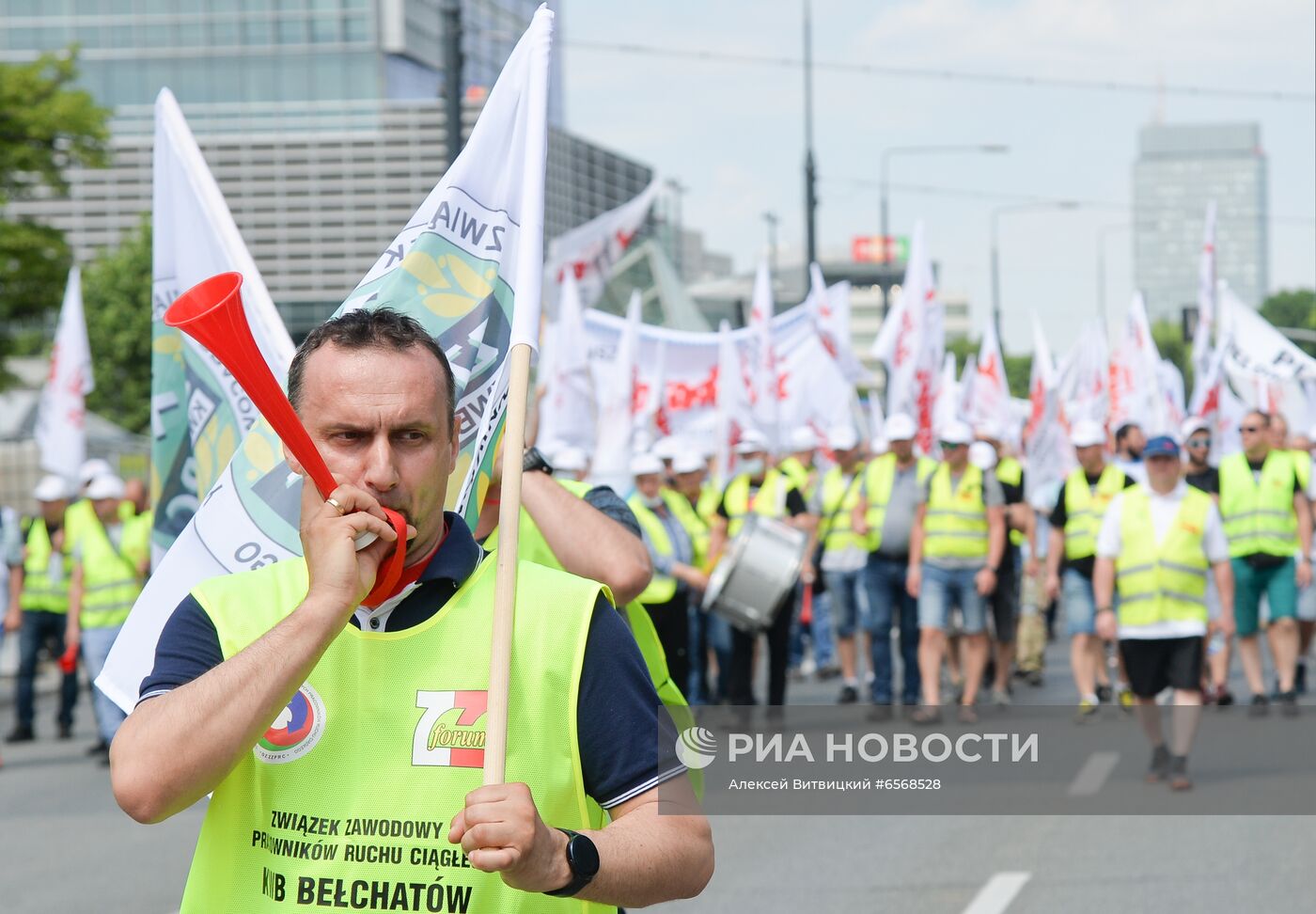 Протест профсоюза "Солидарность" в Варшаве