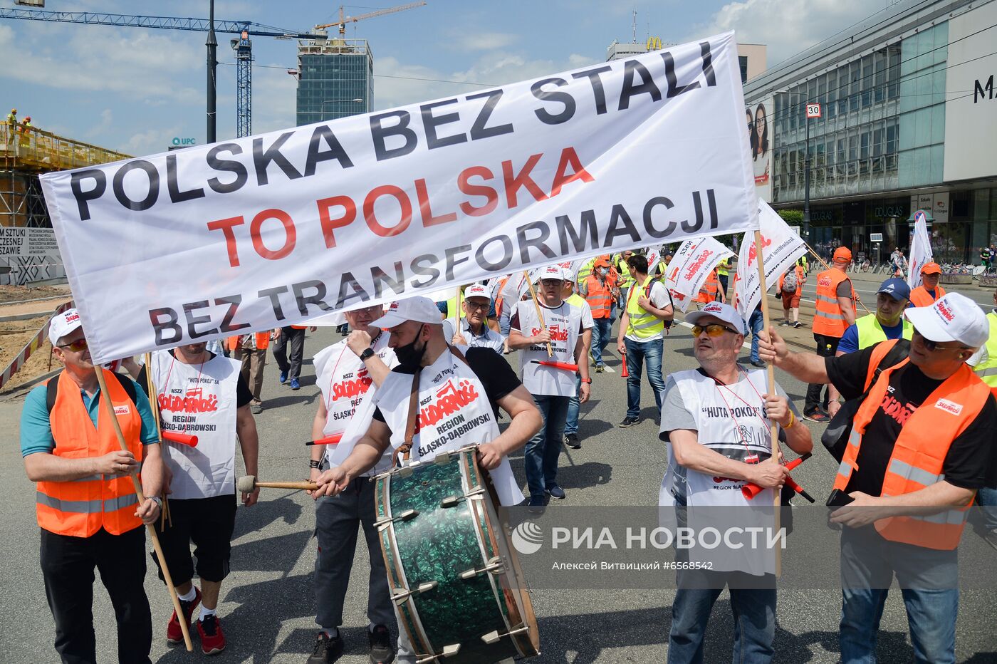 Протест профсоюза "Солидарность" в Варшаве