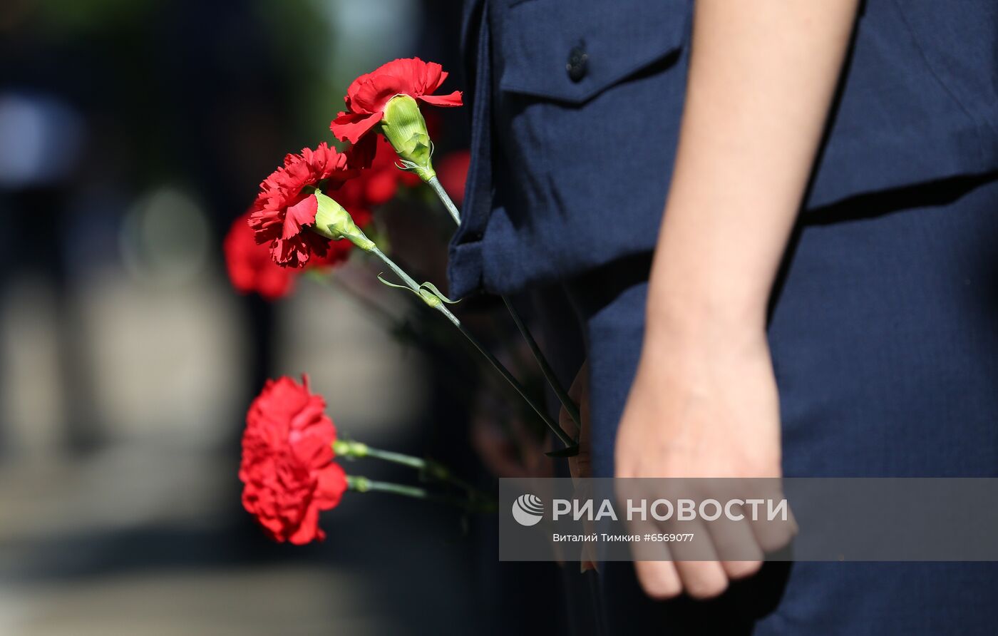 Открытие бюстов Героям Советского Союза в краснодарском летнем училище