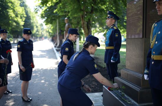 Открытие бюстов Героям Советского Союза в краснодарском летном училище